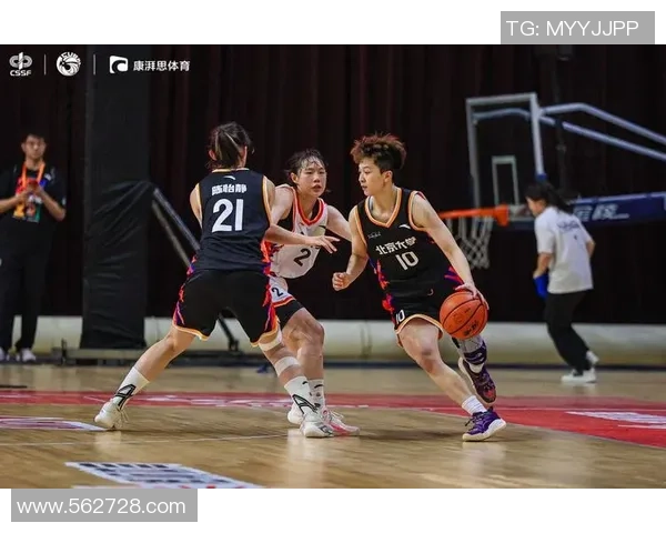 北京大学篮球服的设计理念与文化传承探讨
